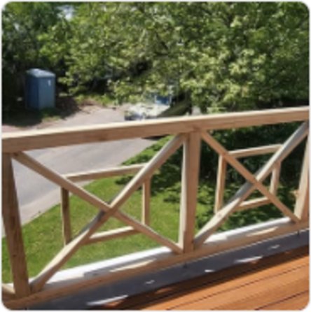 X-railings on the balcony
